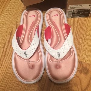 Nike Comfort Sandals